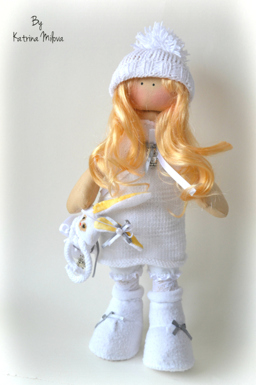 Новые девочки.