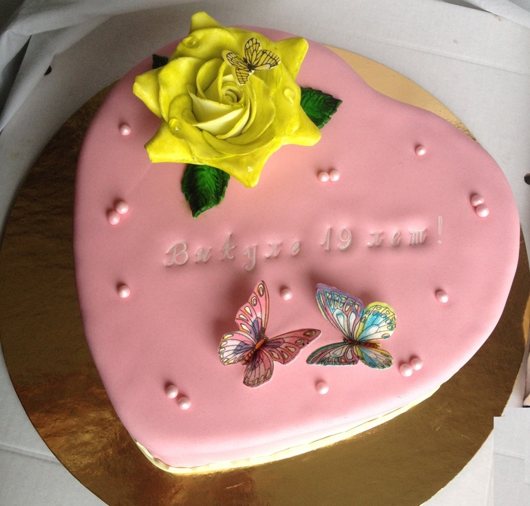 Первый с розой