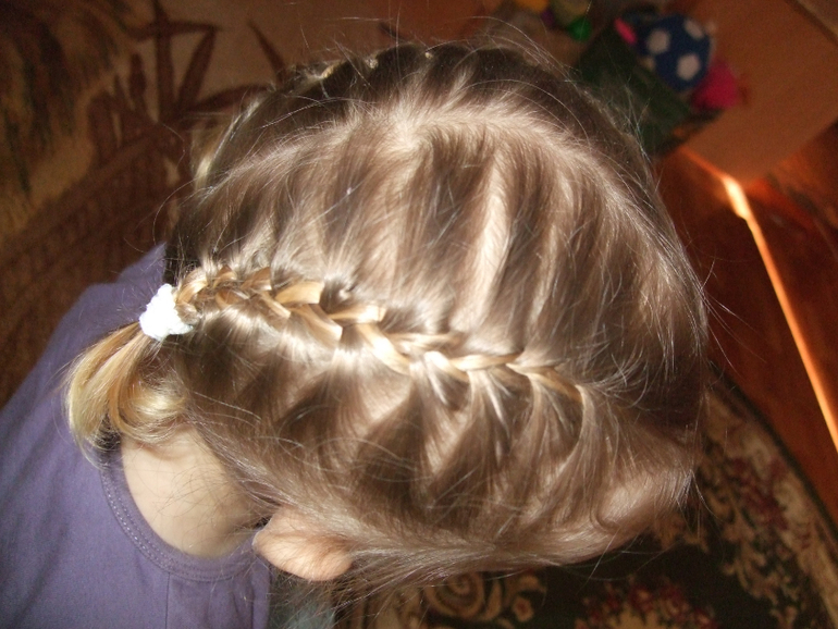 Первая "серьёзная"причёска.