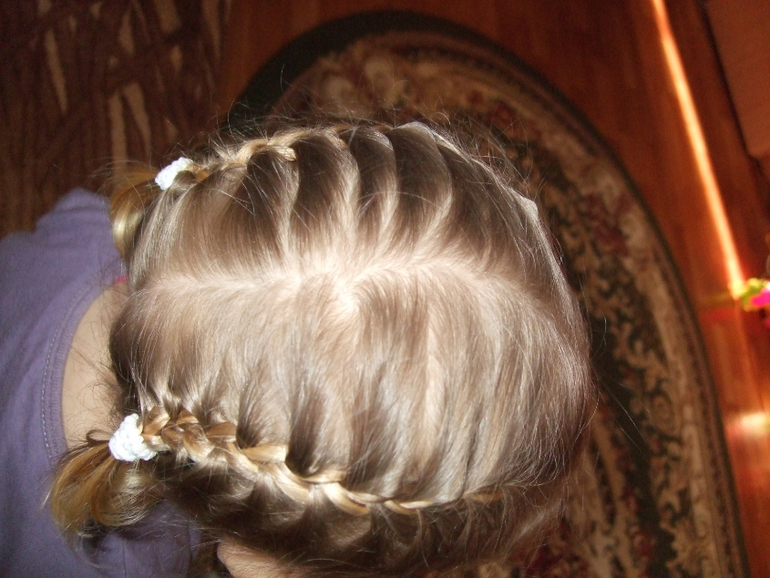 Первая "серьёзная"причёска.