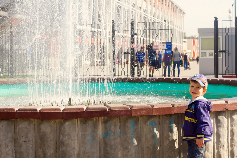 Майские праздники)