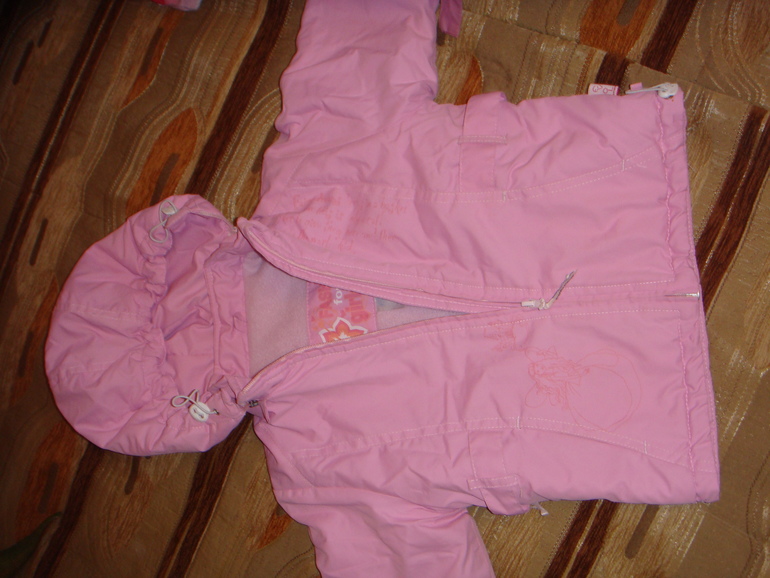 костюмчик для девочки 92 размер 800 руб. Б\у в очень хорошем состоянии