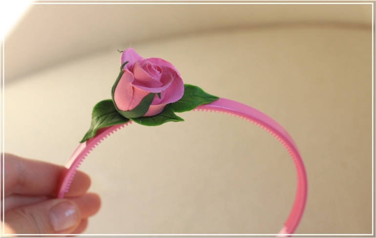 Яркие украшения и аксессуары на лето