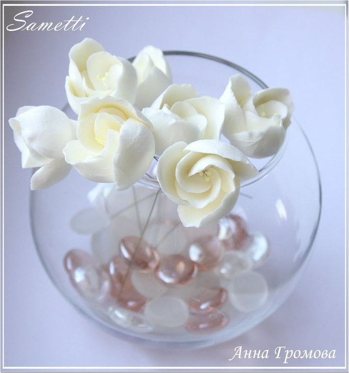 Свадебные цветы и аксессуары из легкой глины. Свадебный пример.