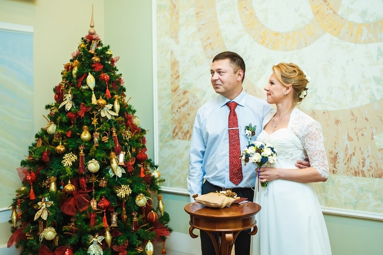 Букет из глины для зимней свадьбы и прочие аксессуары