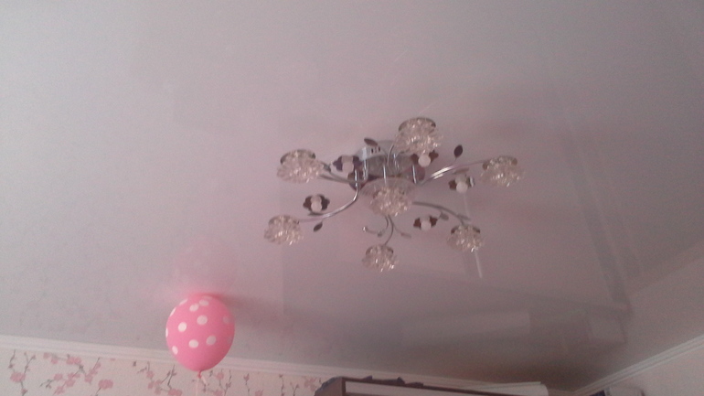 3 в 1 : детская игровая и спальня для мамы с дочкой