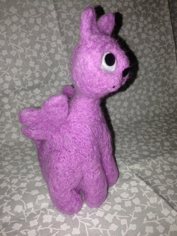 Свалался розовый крылатый кот