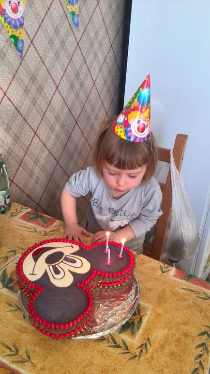 Тортик дочке на 3 годика!