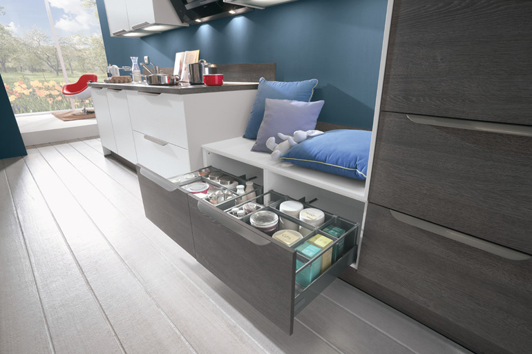 Все, сдаюсь... в руки профессионалов