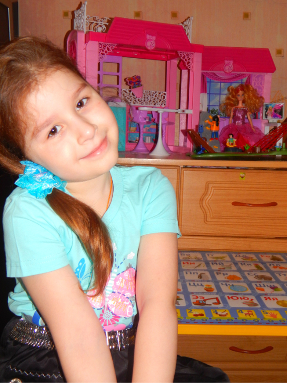 Вот и старшая:)