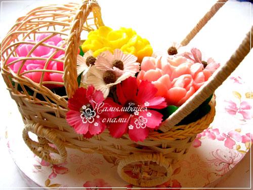 Букетики тюльпанов