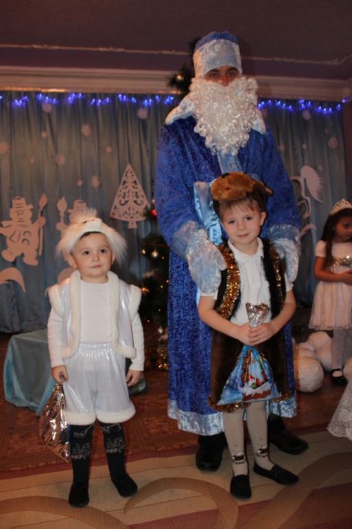 Наш утренник-2013. Мишка.