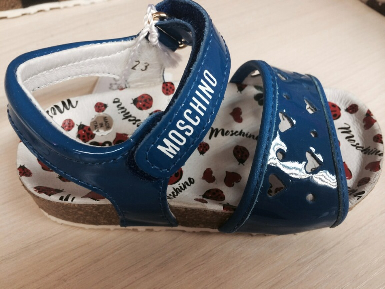 Ищу сандали и пляжки на ножку 16см . Из наличия .