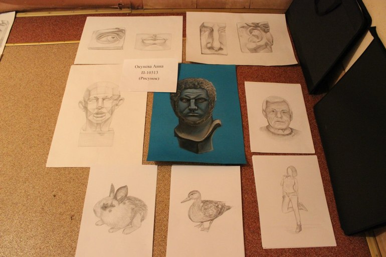 смотр по рисунку