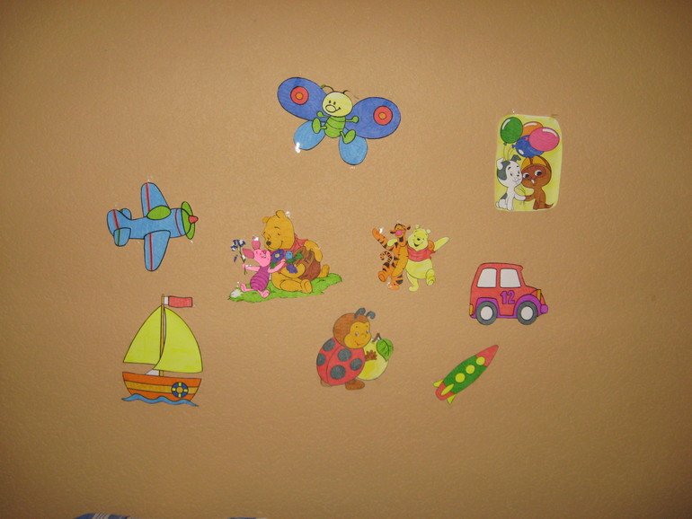 Украшение стен детской комнаты (бюджетный вариант)