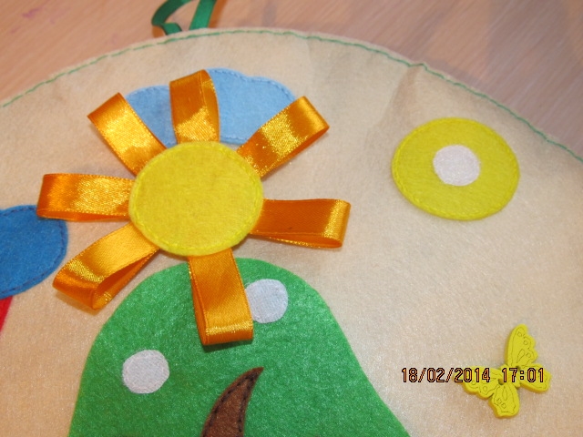 Часики из фетра