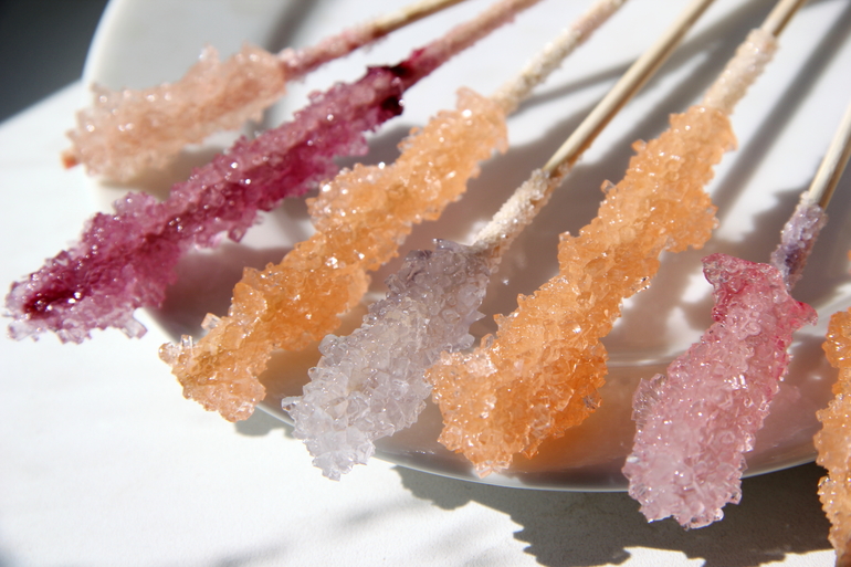 сладкая наука: леденцы-кристаллы