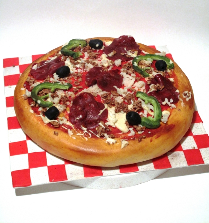 Пиццу заказывали?))))