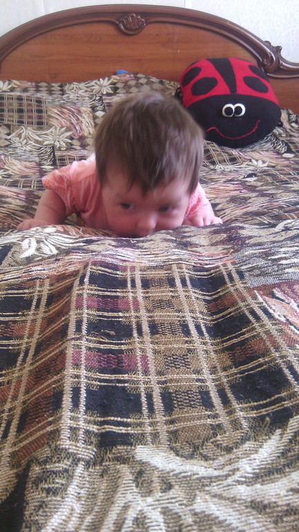 Наша Полинка-Малинка