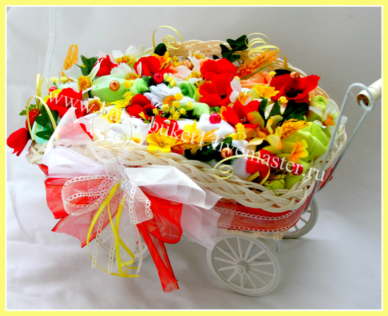 Маковый букет в коляске
