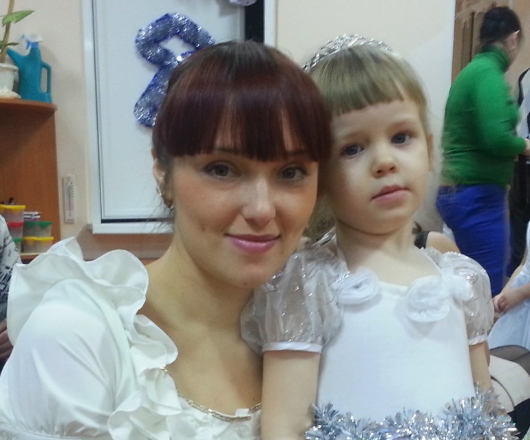 Елка у дочки в садике )