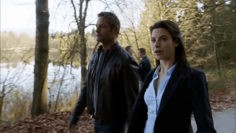 За Охотников за древностями.