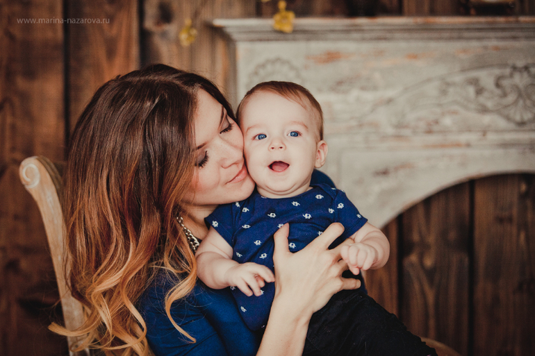 Семейная фотосессия в студии