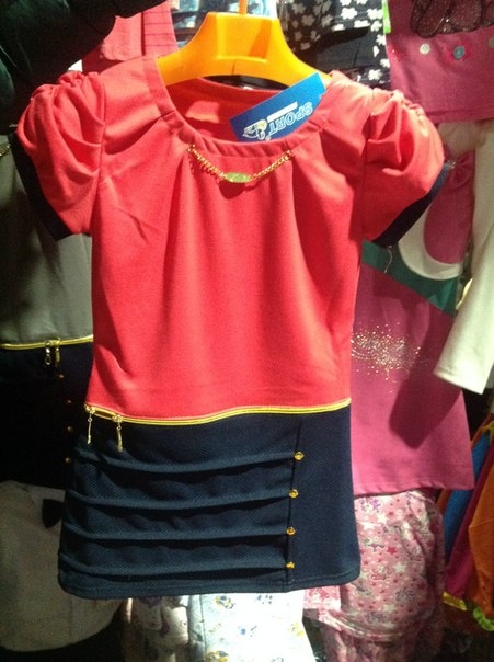 500 руб. много платьев