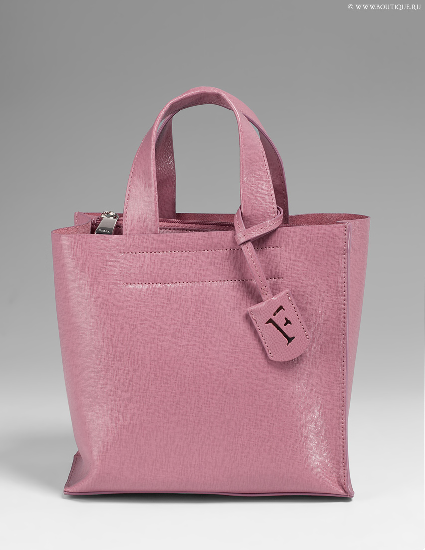 Ищу миниатюрную сумку.