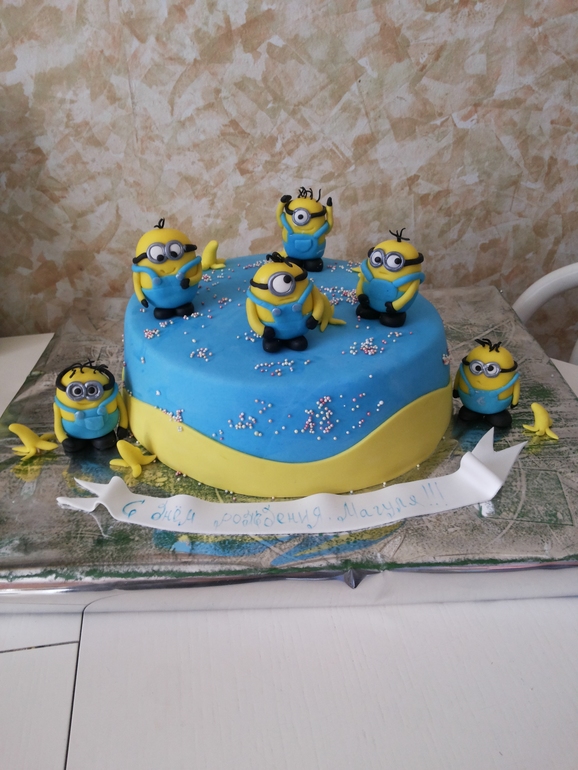 миньончики)))