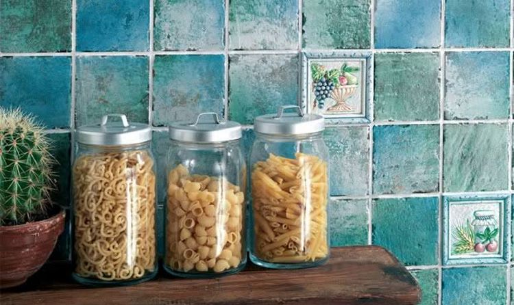 Плитка на фартук сводит с ума...