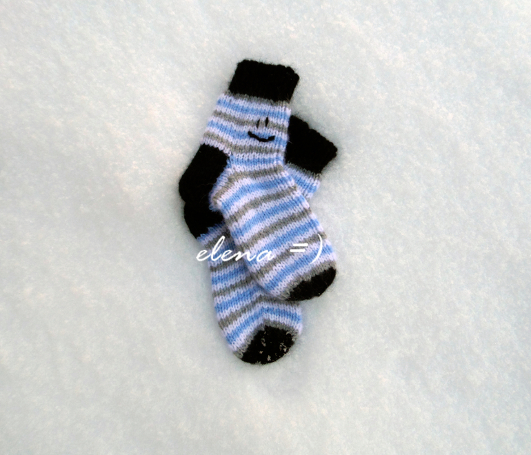 Реглан сверху,носки,шапка