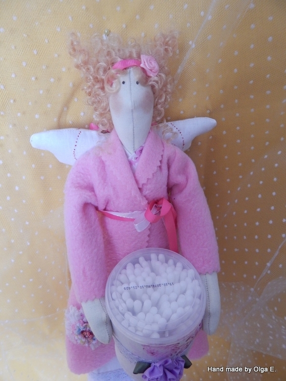 Хранительница ватных палочек и дисков