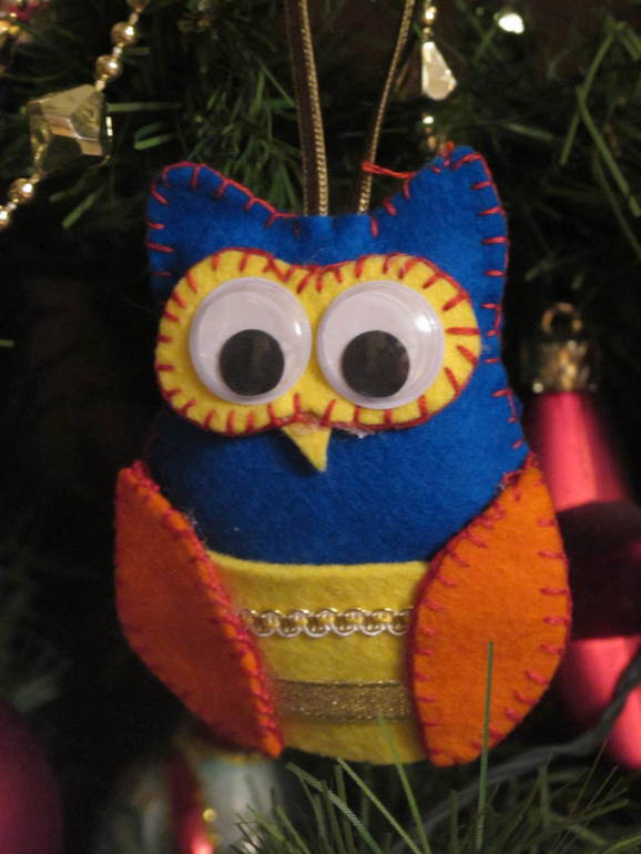 Огоньки, елка и совы