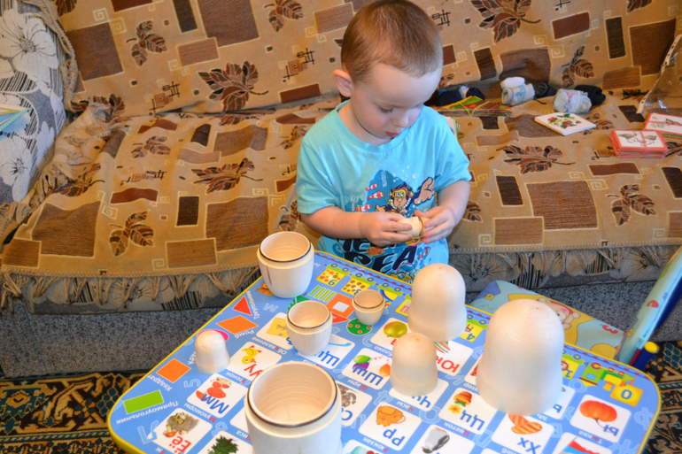 Наши развивающие занятия в 2 года