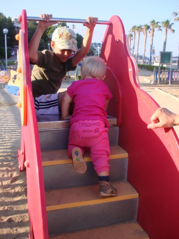 Испания. Майами Плая. Коста Дорада. Лето 2013 – Часть 1 – про дом, море, памперсы и еду;)