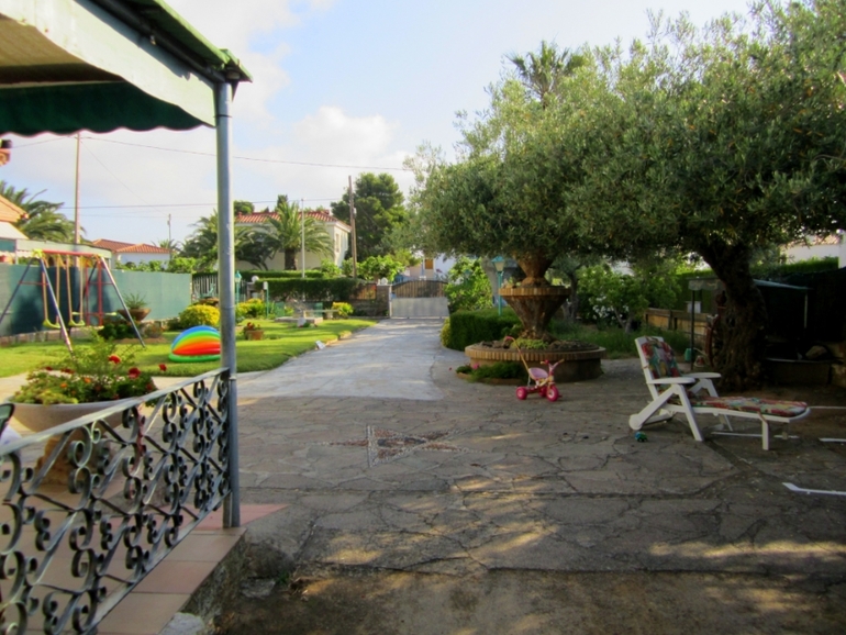 Испания. Майами Плая. Коста Дорада. Лето 2013 – Часть 1 – про дом, море, памперсы и еду;)