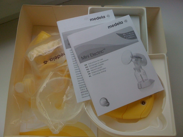 Молокоотсос Medela Mini Electric 3000 руб.