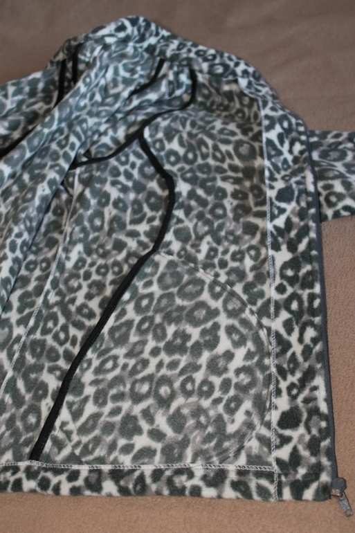 Толстовка "Серый леопард"