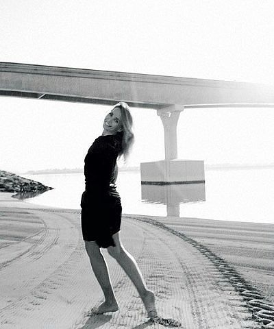 Красавица, умница и вообще приятная во всех отношениях девушка)...