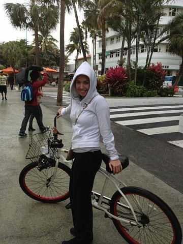 Красавица, умница и вообще приятная во всех отношениях девушка)...