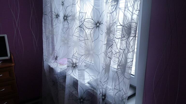 Посоветуйте цвет штор в спальню, пожалуйста