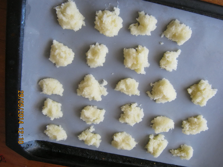 Фруктовое мороженное и печенье "Камушки" (готовим вместе с ребенком)