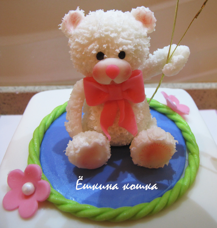 Тортик с мишкой