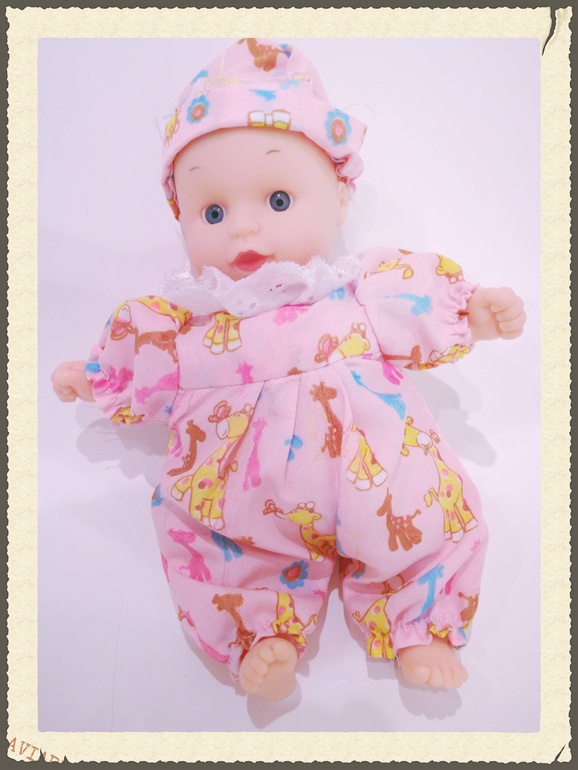 А почему куклу зовут Маруся...???