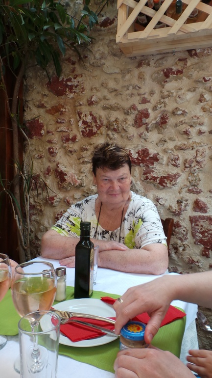 Сколько лет ? Спасибо