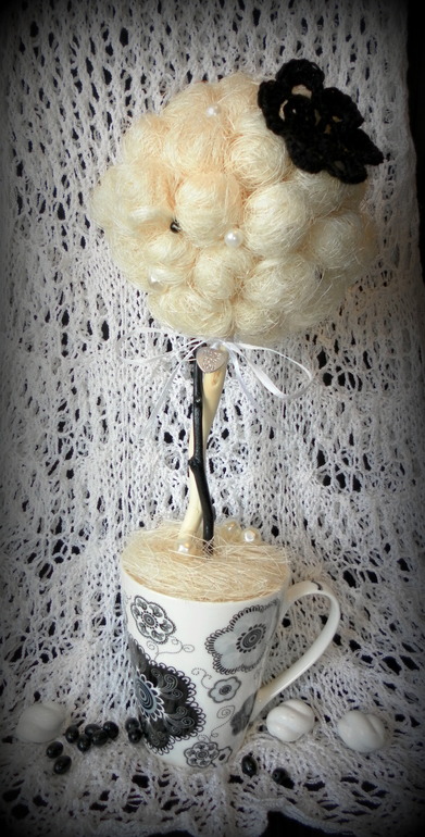 черно - белый топиарий