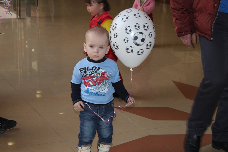 Сынулька - нам без недельки год и четыре))