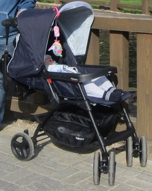 Что за коляска?