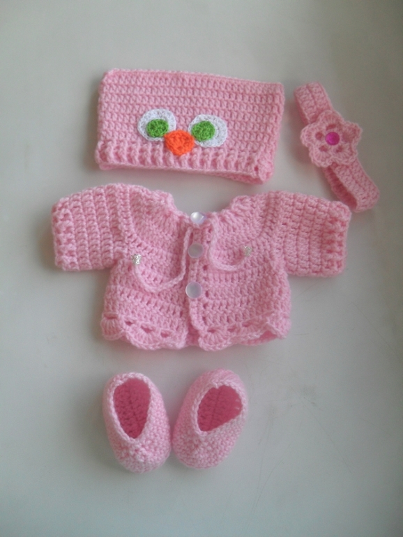 Одежда и шапочки для кукол